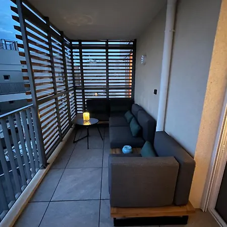 Apartament New In *